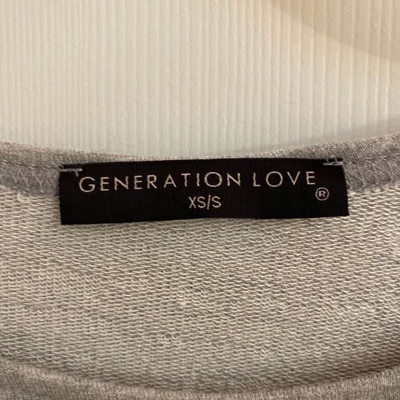Generation love sweatshirt xs/s - Picture 3 of 4